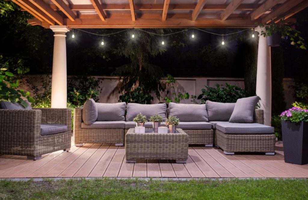 Lights-Entertaining-Evenings-Outdoor-Space