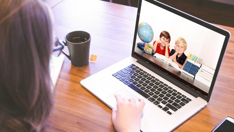 5 Qualities An Online English Teacher Should Possess