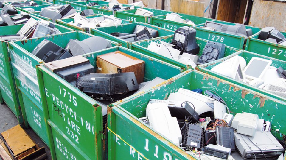 ways tech company can start to reduce e-waste responsibly
