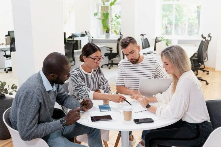 When the Bottom Drops Out: Real-World Strategies for Navigating Your Business Through Tough Times