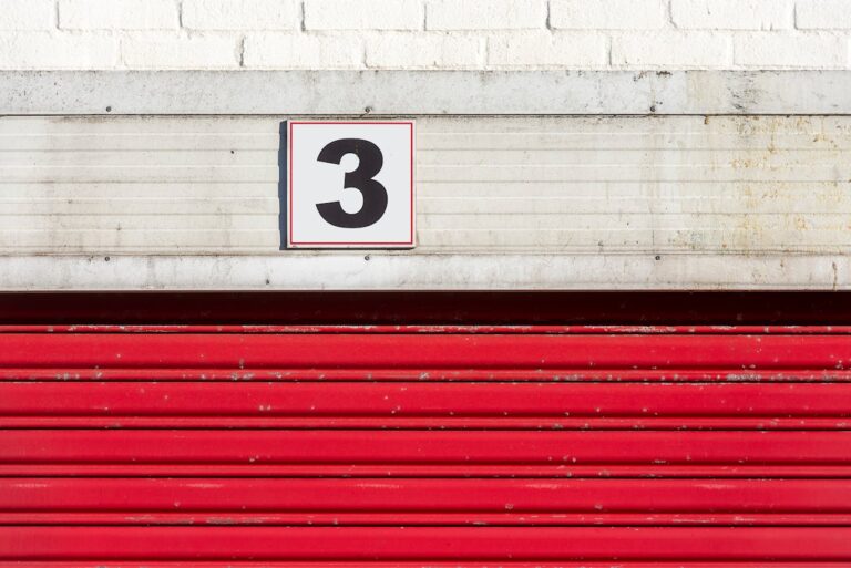 How Climate-Controlled Storage Protects Your Belongings