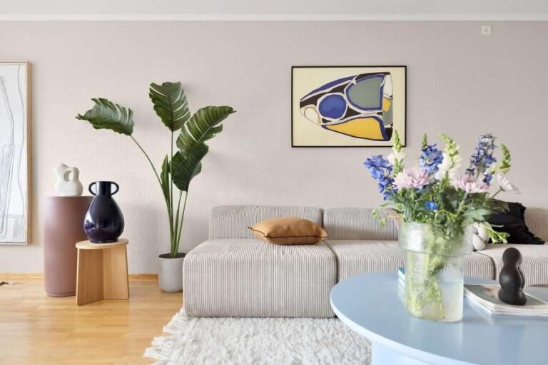The Power of Paint in Today’s Home Decor: Stylish Tips and Trends